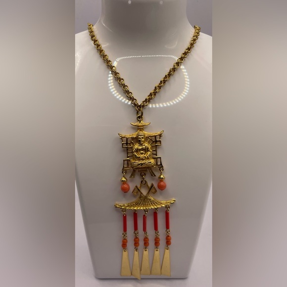 Rare Gorgeous Vintage 1960s Buddha Faux Coral Gold Tone Necklace ART Signed - Picture 2 of 15